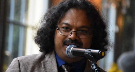 চাইনিজ ভাষায় প্রকাশ পাচ্ছে কবি হাসানআল আব্দুল্লাহর কবিতার বই